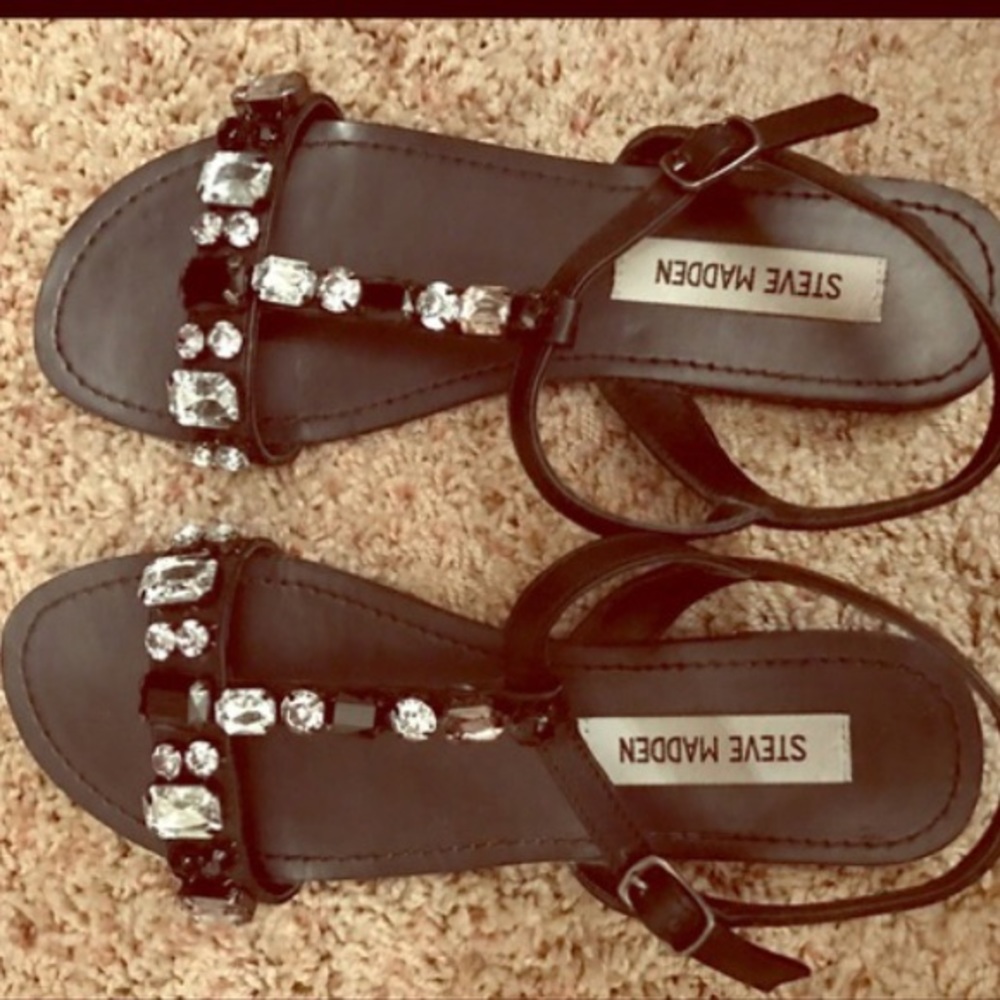 Steve Madden sandals never worn