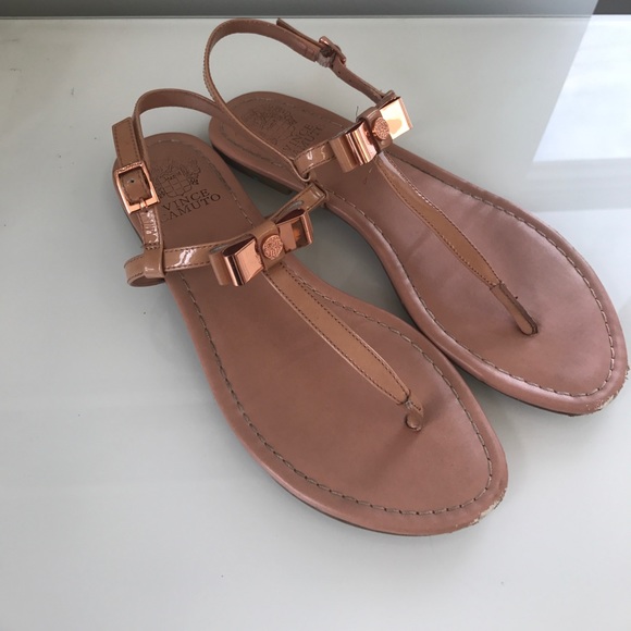 Vince Camuto Shoes - Vince Camuto rose gold/nude sandals. Size 8.5