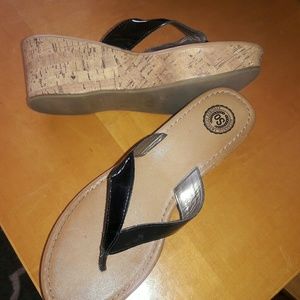 Hard wedge flip flops