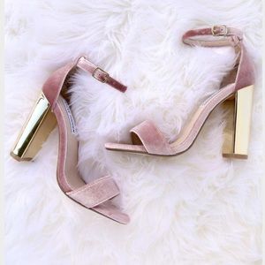 Steve Madden Carson ankle strap
