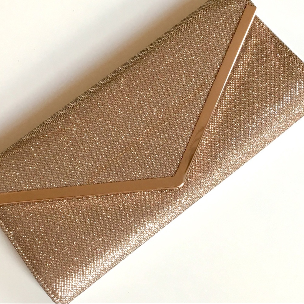 Aldo clutch