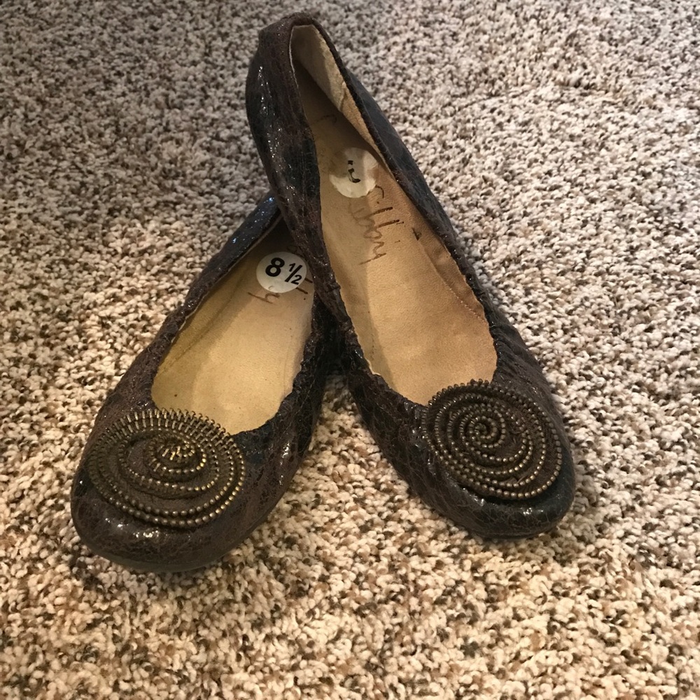Brown flats size 8.5 Sam & Libby brand