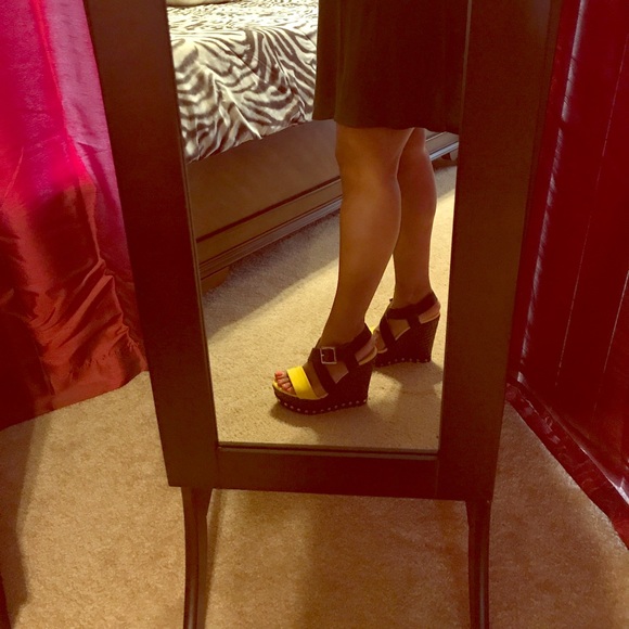 🌟SOLD🌟Wedges - Picture 8 of 8