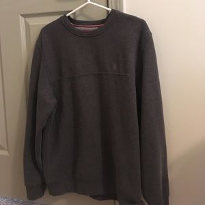 Izod crew neck sweater