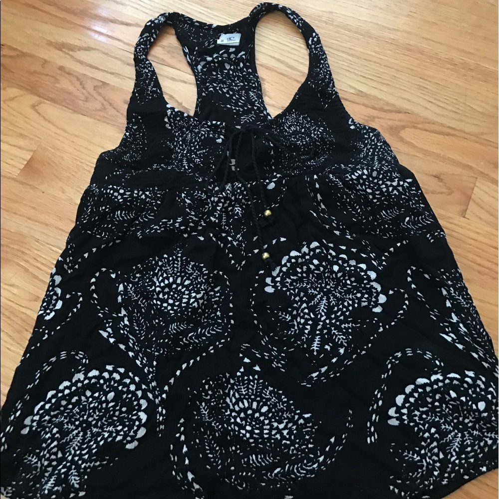 Black and white tank top