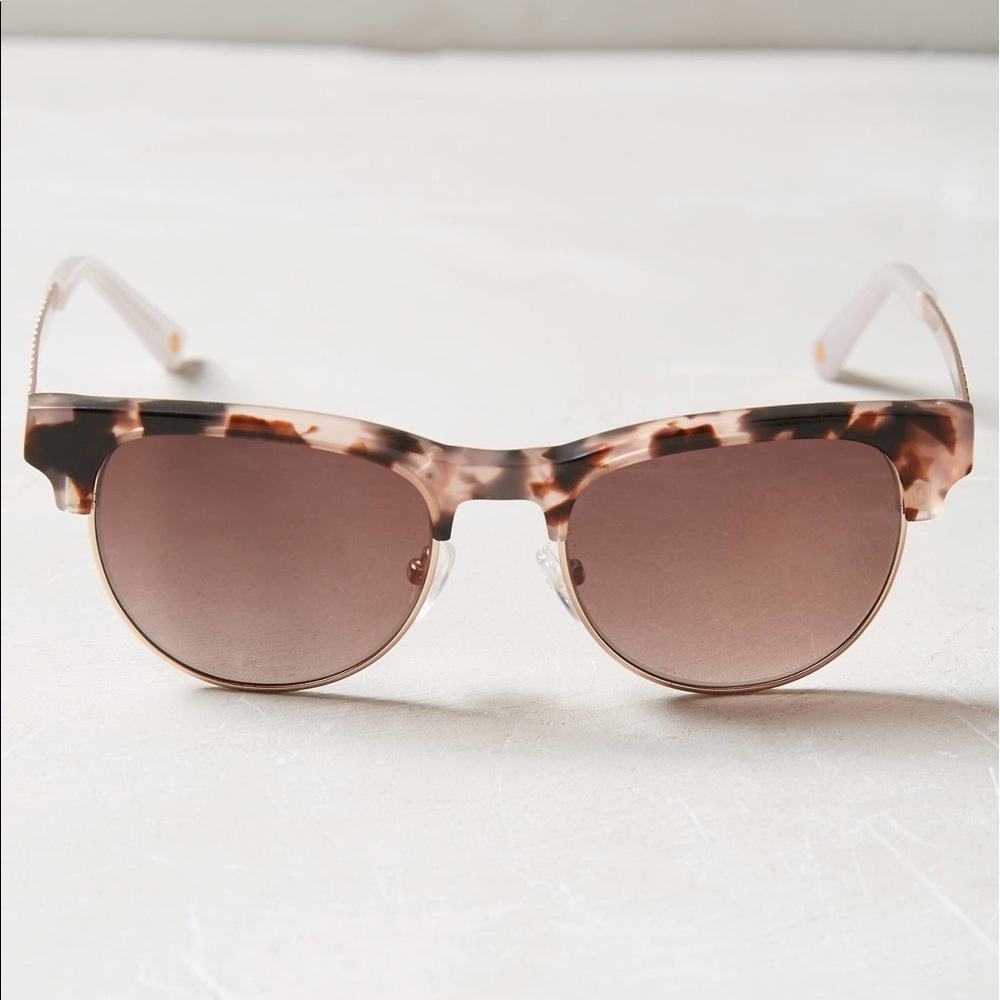 PRICE DROP! Gradient Lens Club Master Sunglasses