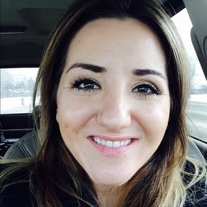 Meet your Posher, Ani