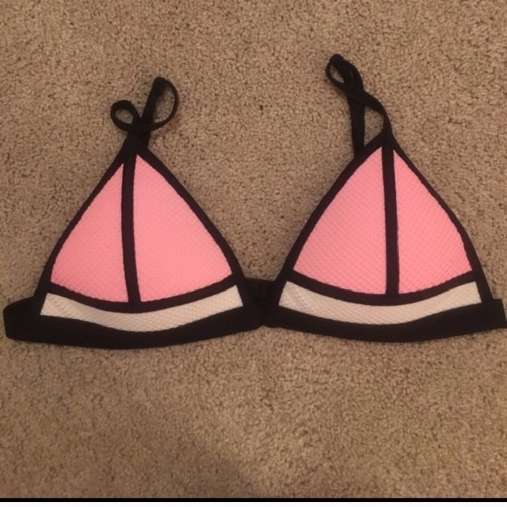 Triangl medium bikini top