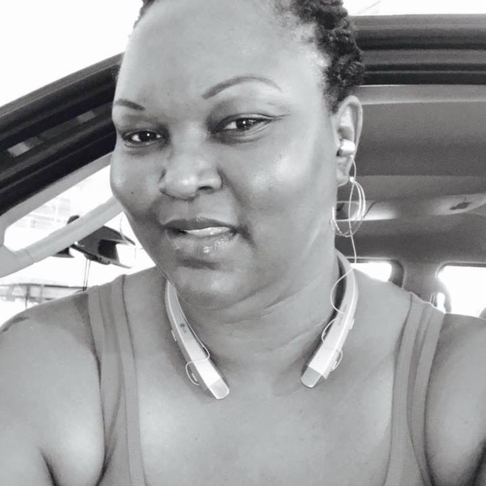 Meet your Posher, Sharon