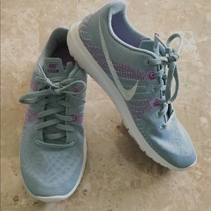 Nike Fury Running Shoes