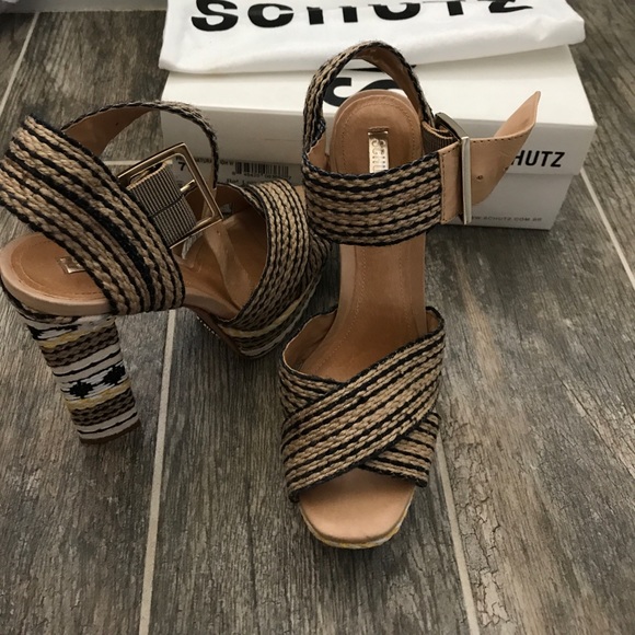 SCHUTZ Shoes - Schutz Platform Sandals