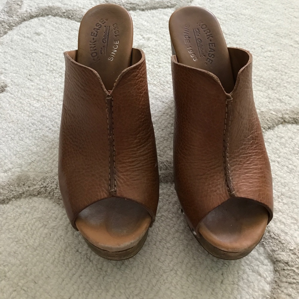 Brown KORK-EASE platform sandals