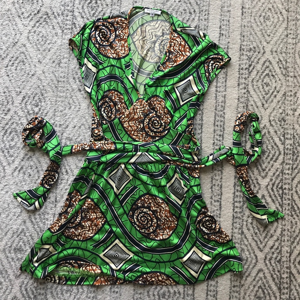 Nieves lavi silk print wrap dress