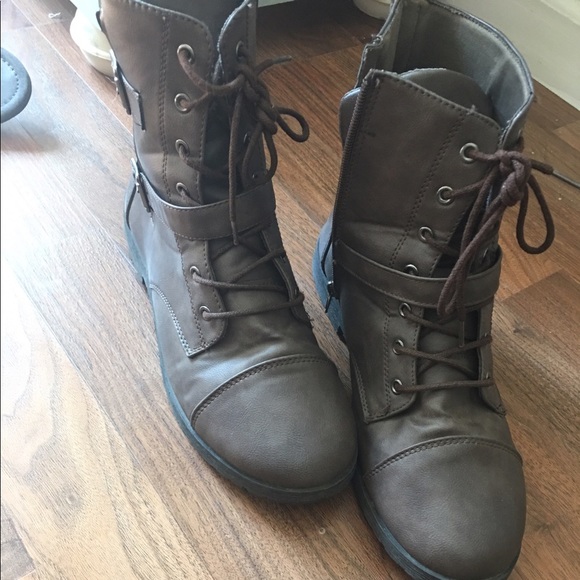 Above the ankle boots - Picture 2 of 2