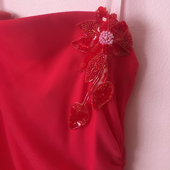 Coral strapless gown with flower beading - Picture 4 of 4