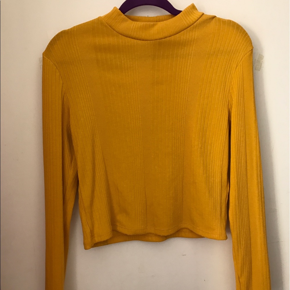 Long sleeve semi turtle neck