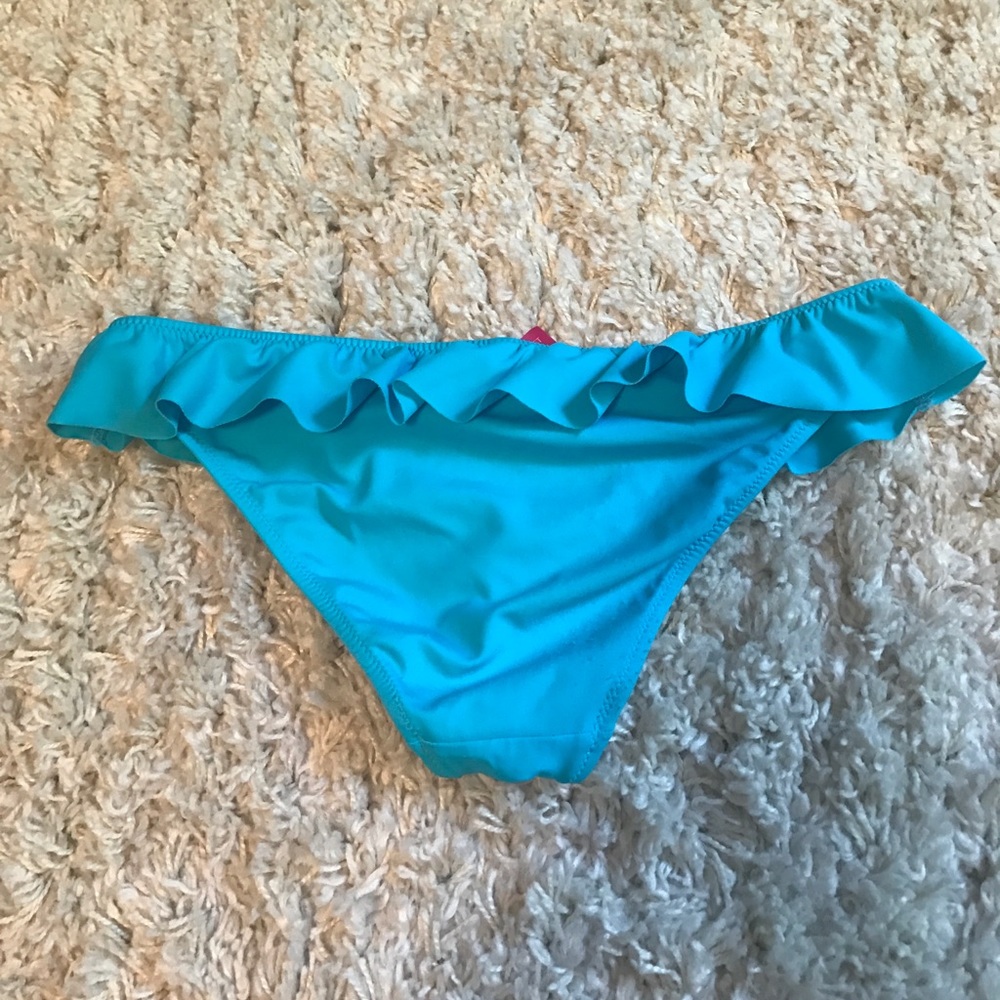 Size small - Picture 2 of 2