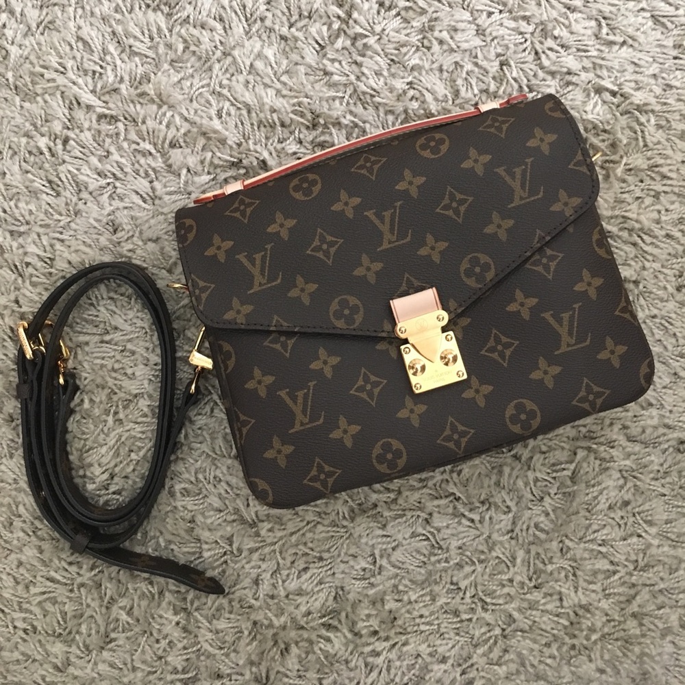 Inspired pochette metis