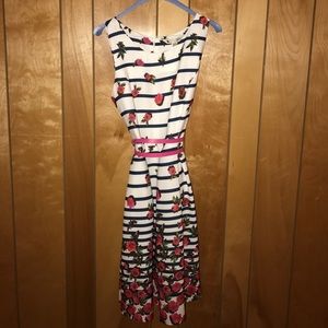 Yumi Floral Print Cocktail Dress