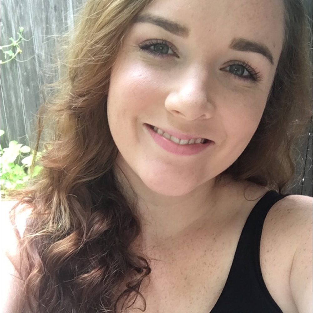 Meet your Posher, Brittney