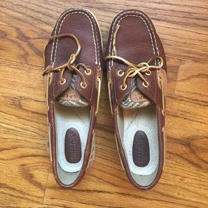 LIMITED ED. SPERRY'S!!