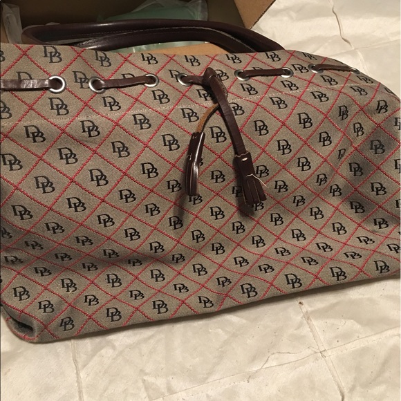 Dooney & Bourke Handbags - Dooney and Bourke tote