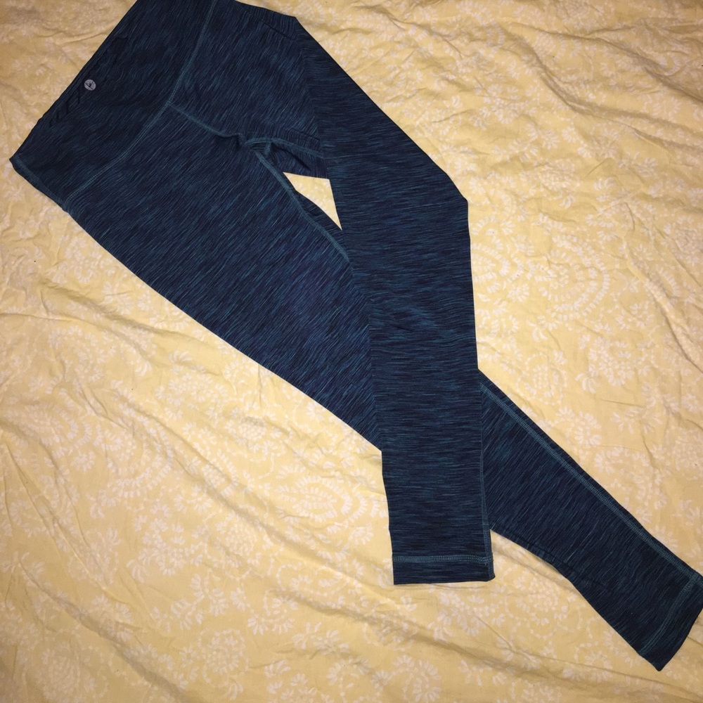Stretchy yoga/work out pants.