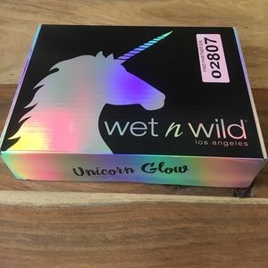 Wet n Wild Unicorn Glow box