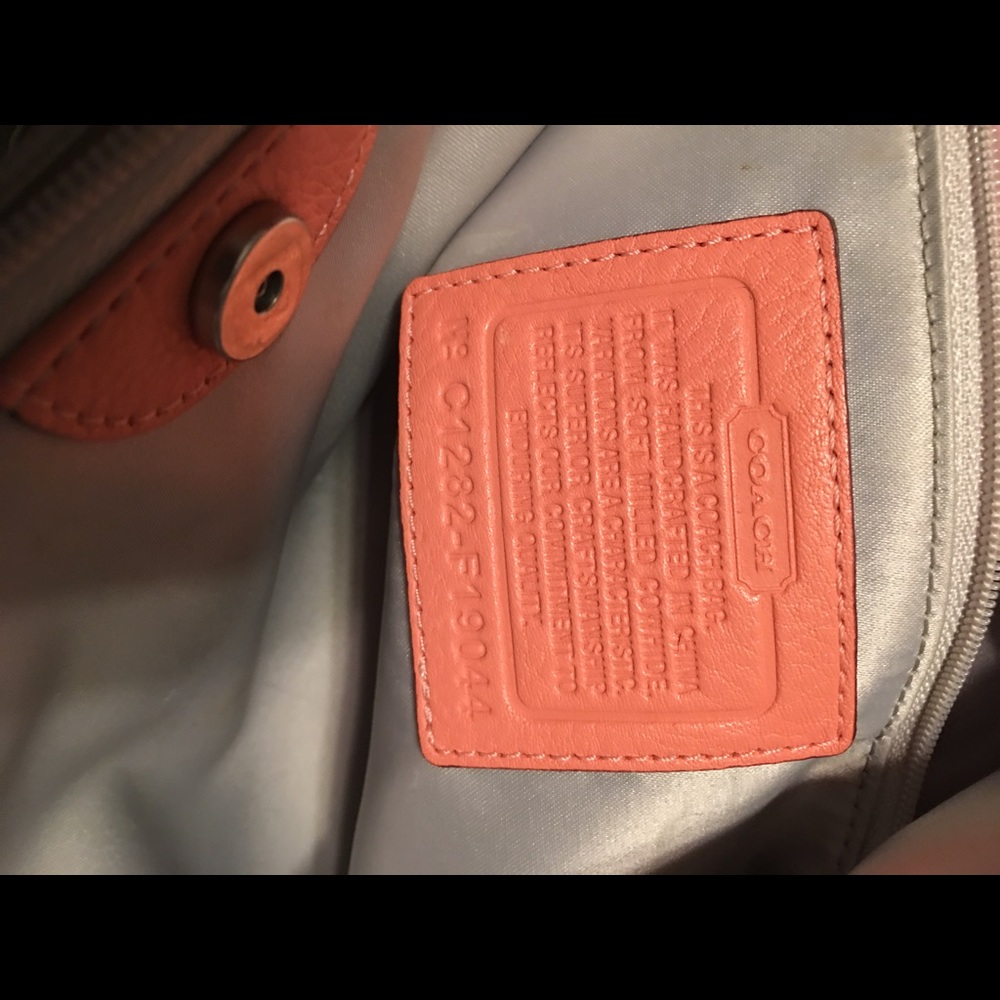 Authentic leather Coach purse - Picture 2 of 2