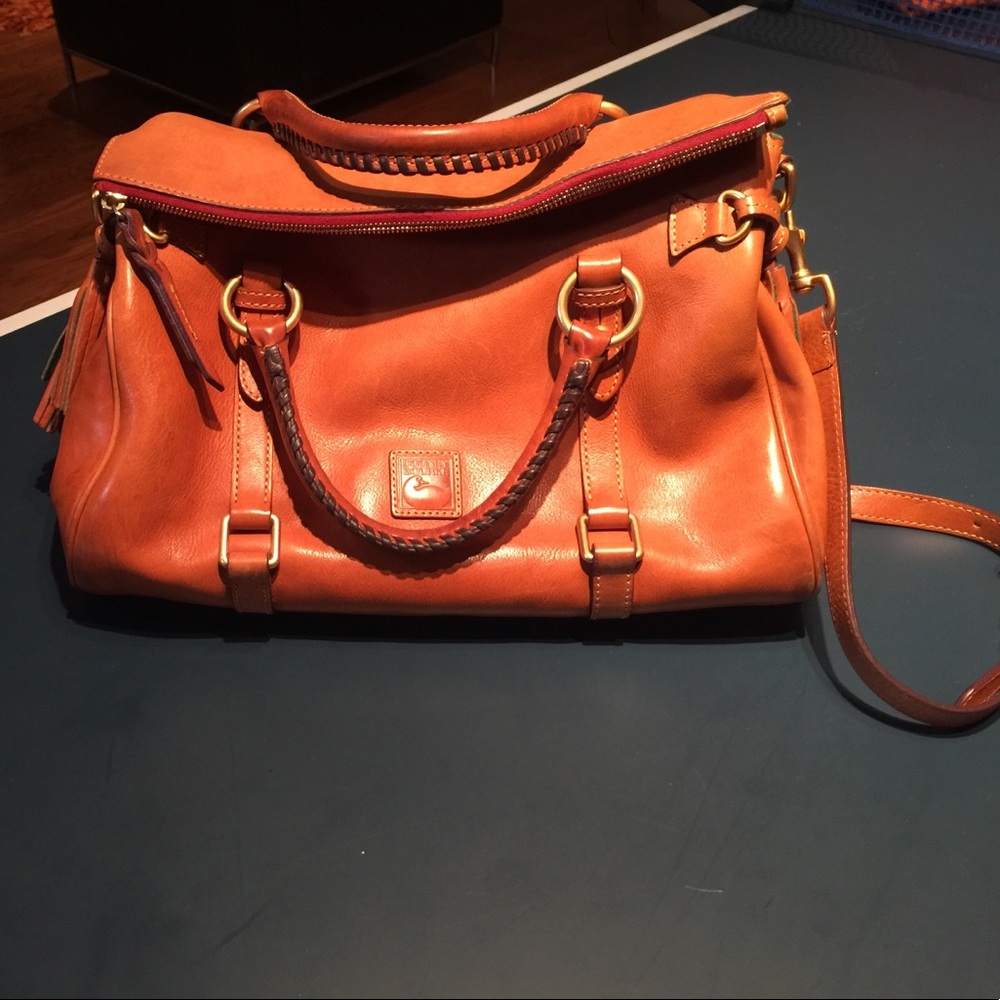 Beautiful Dooney Bourke oversize satchel