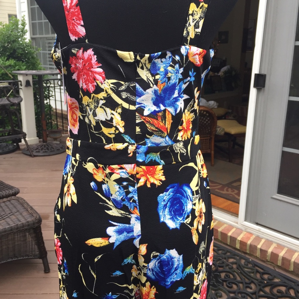 NAVY FLORAL JUMPSUIT W/POCKETS&TIE - Picture 6 of 7