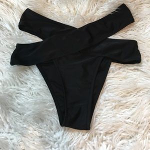 Black bikini bottoms BNWT