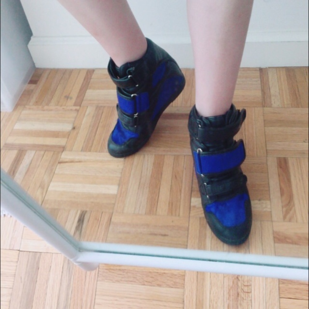 Red Der Red Sneakers