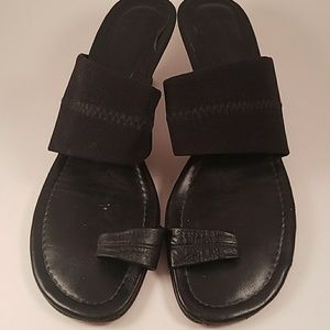 Donald J Pliner black heels