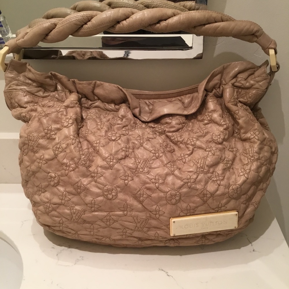 Louis Vuitton Hobo