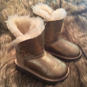 Gold Toddler UGGs - size 8