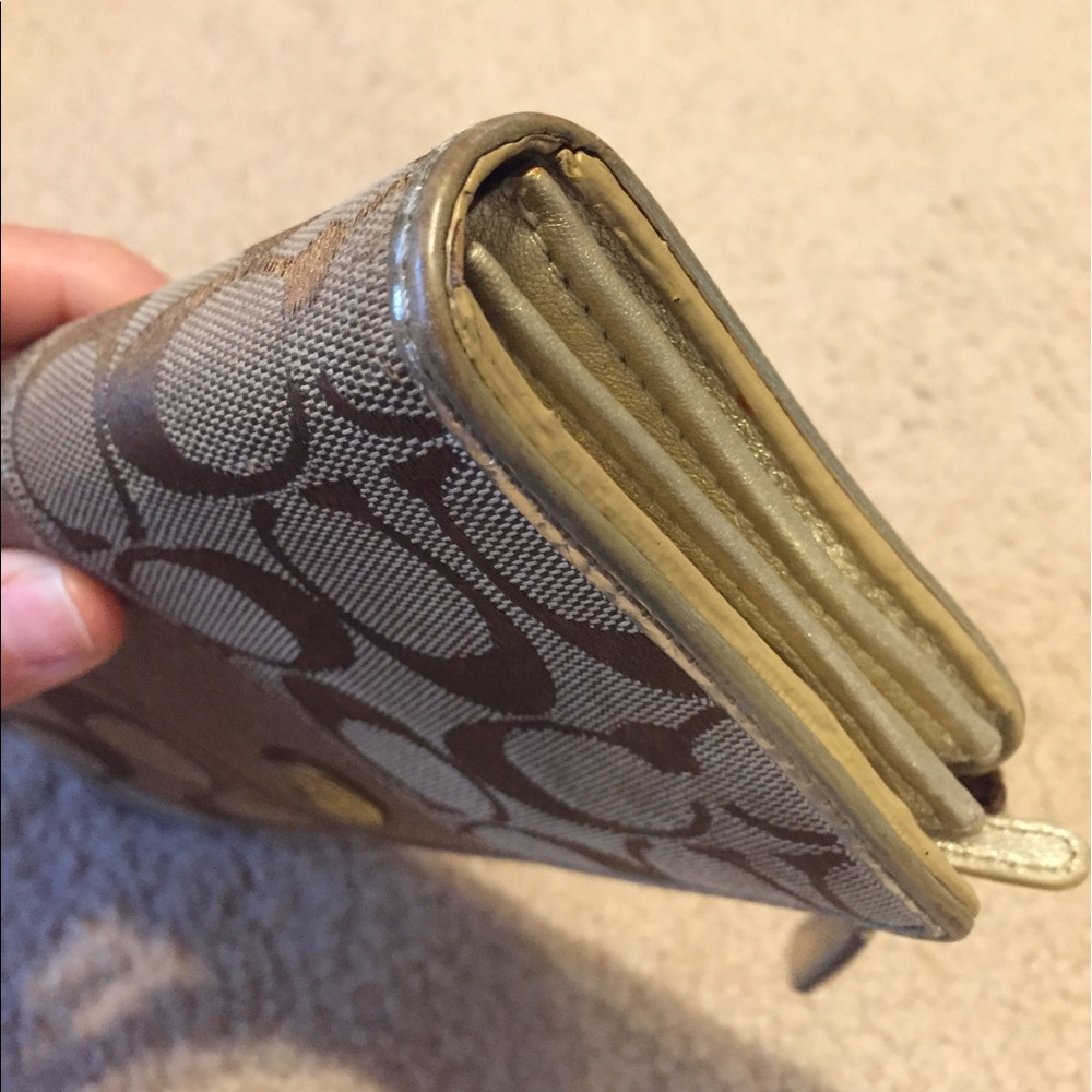 Coach signature wallet- price firm - Picture 5 of 8