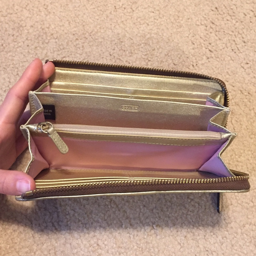 Coach signature wallet- price firm - Picture 7 of 8