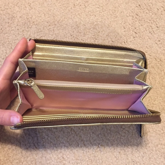 Coach signature wallet- price firm - Picture 7 of 8