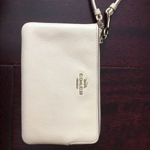 Double Zip Baby Pink COACH Wristlet