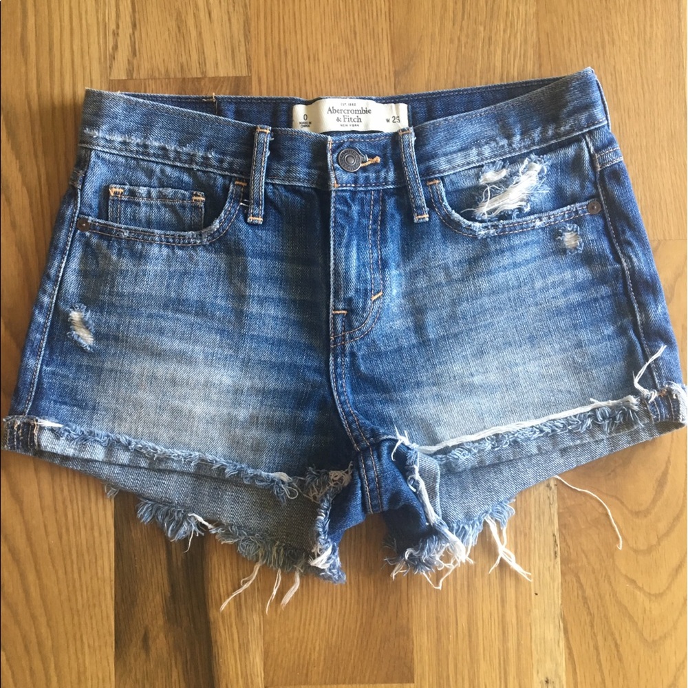 A&F mid to high rise denim shorts