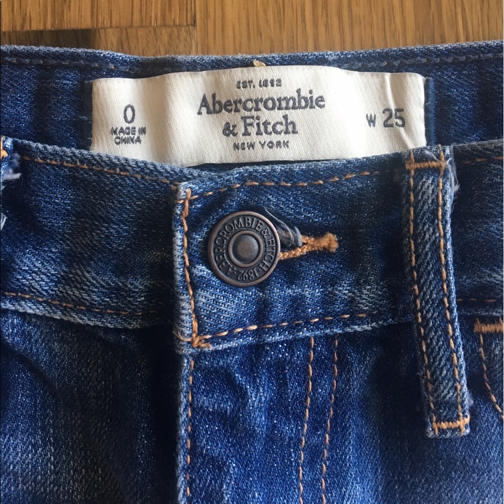 A&F mid to high rise denim shorts - Picture 6 of 6