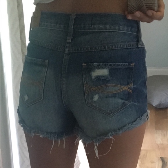 A&F mid to high rise denim shorts - Picture 4 of 6