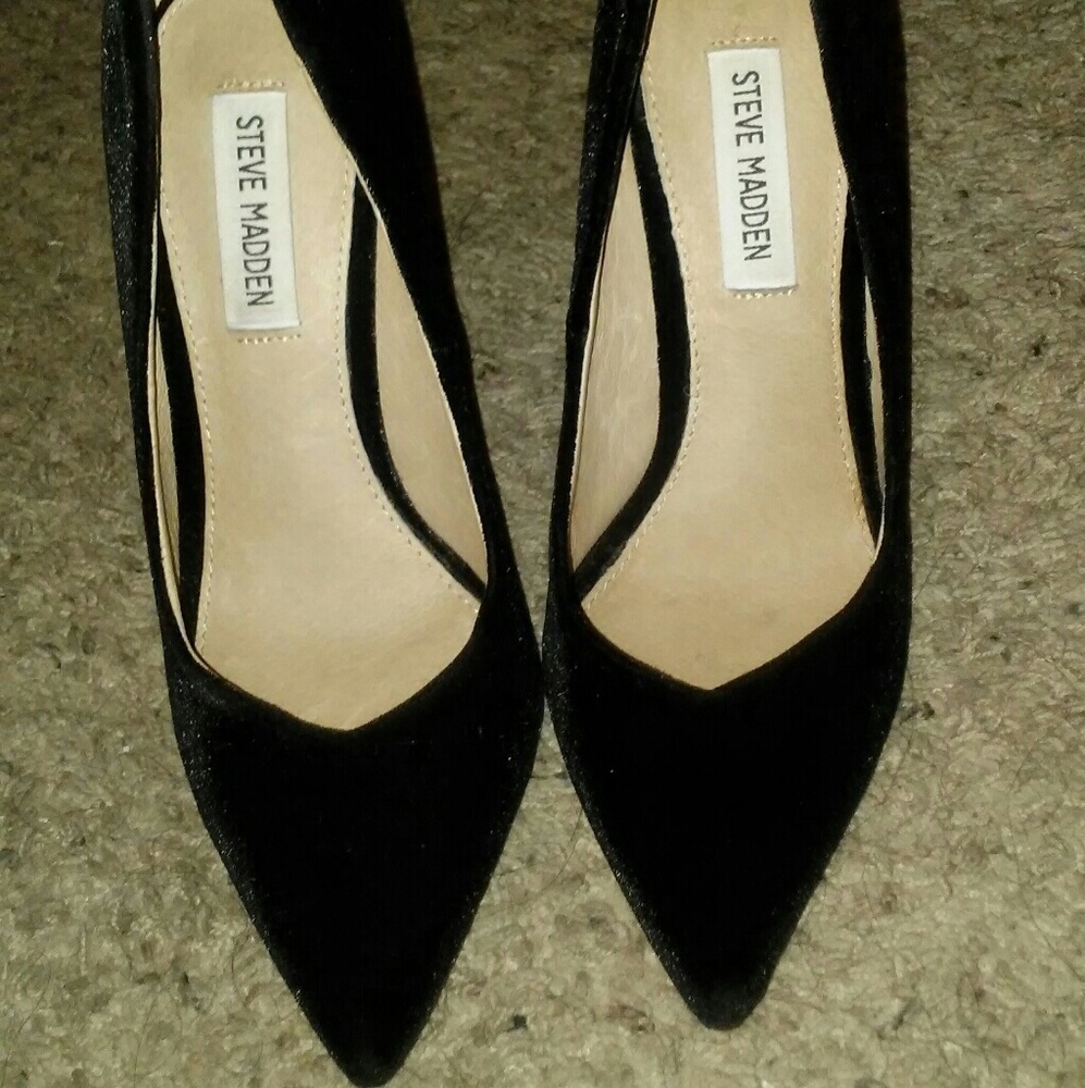 Black pump heels