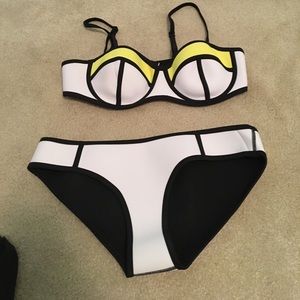 Triangl swimwear! Size medium top & medium bottom