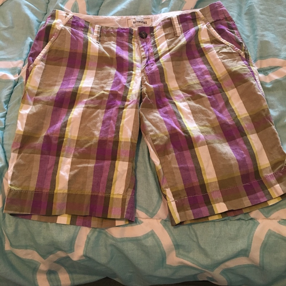Old Navy Bermuda shorts