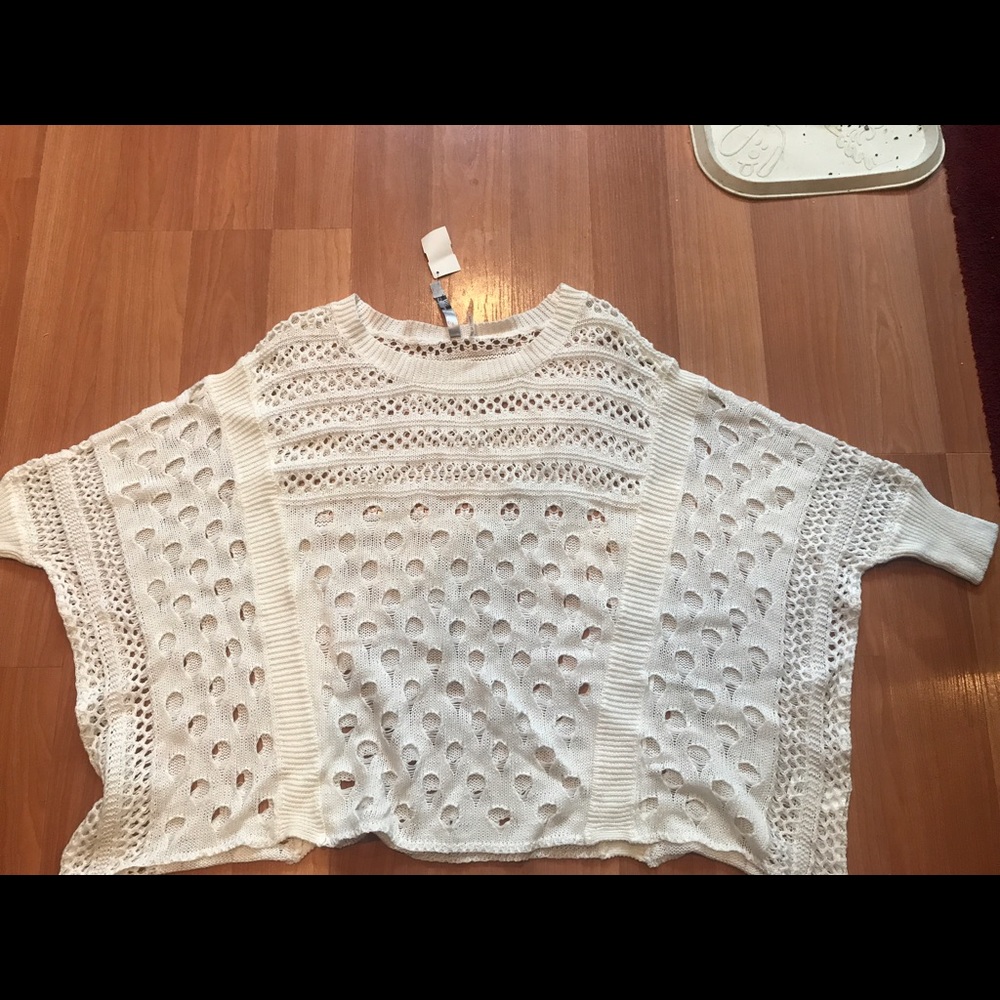 Millie women's crochet top cream size small