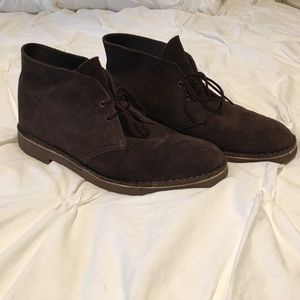 Clarks desert boot size 11 brown suede