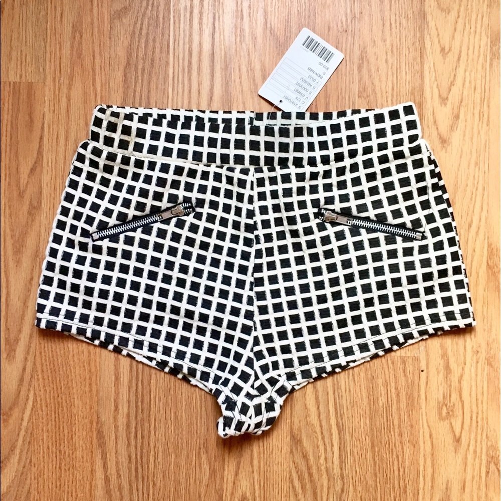 NWT Pin-up Cheeky Shorts Size Small