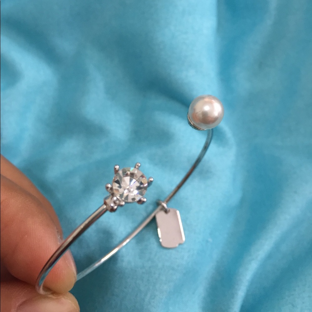 Super elegant bracelet